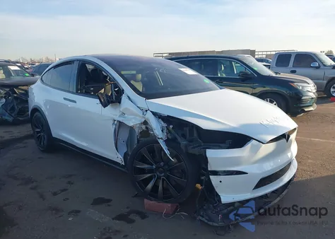 2022 Tesla Model X Dual Motor All-Wheel Drive/Plaid Tri Motor All-Wheel Drive from USA, damaged, VIN 7SAXCDE54NF344069